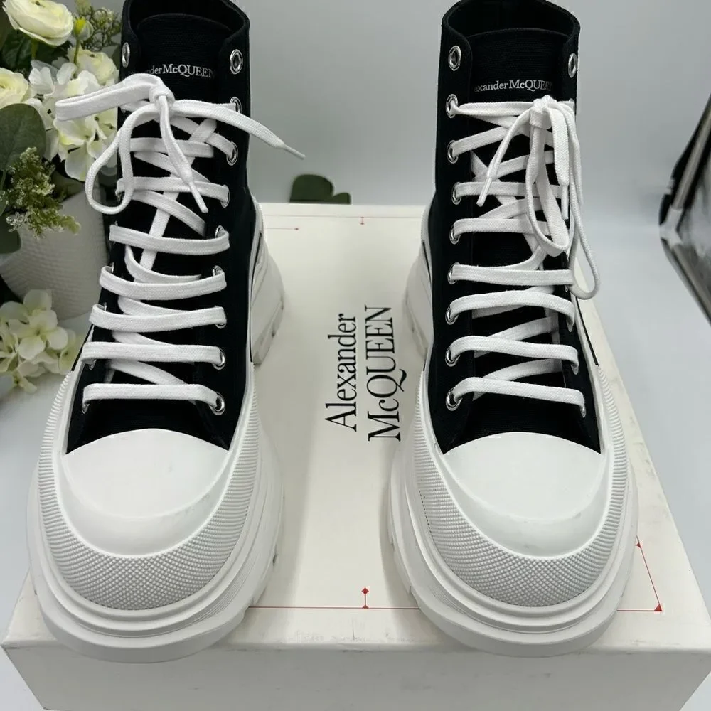 Men’s Alexander McQueen tread slick sneakers, size 44 made in Italy